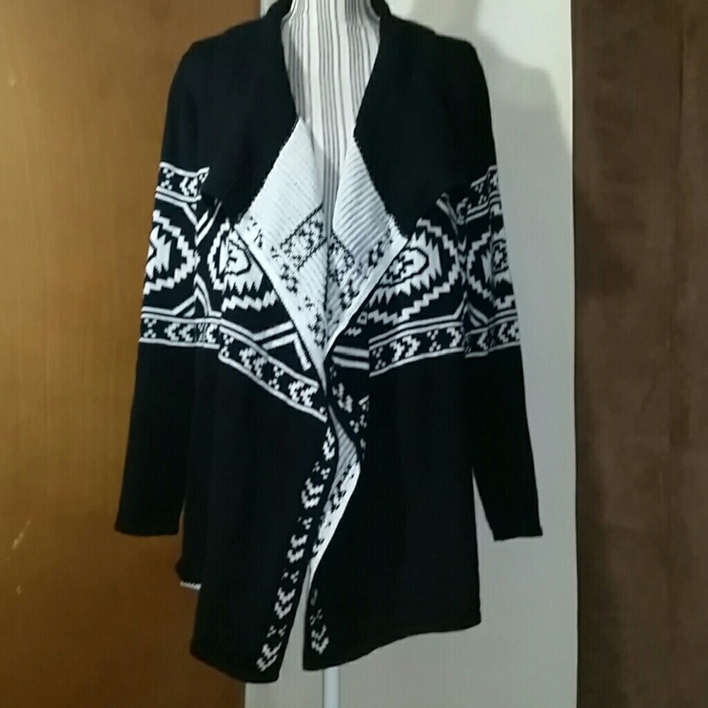 Retro Threads (Large) - Picture 2 of 7